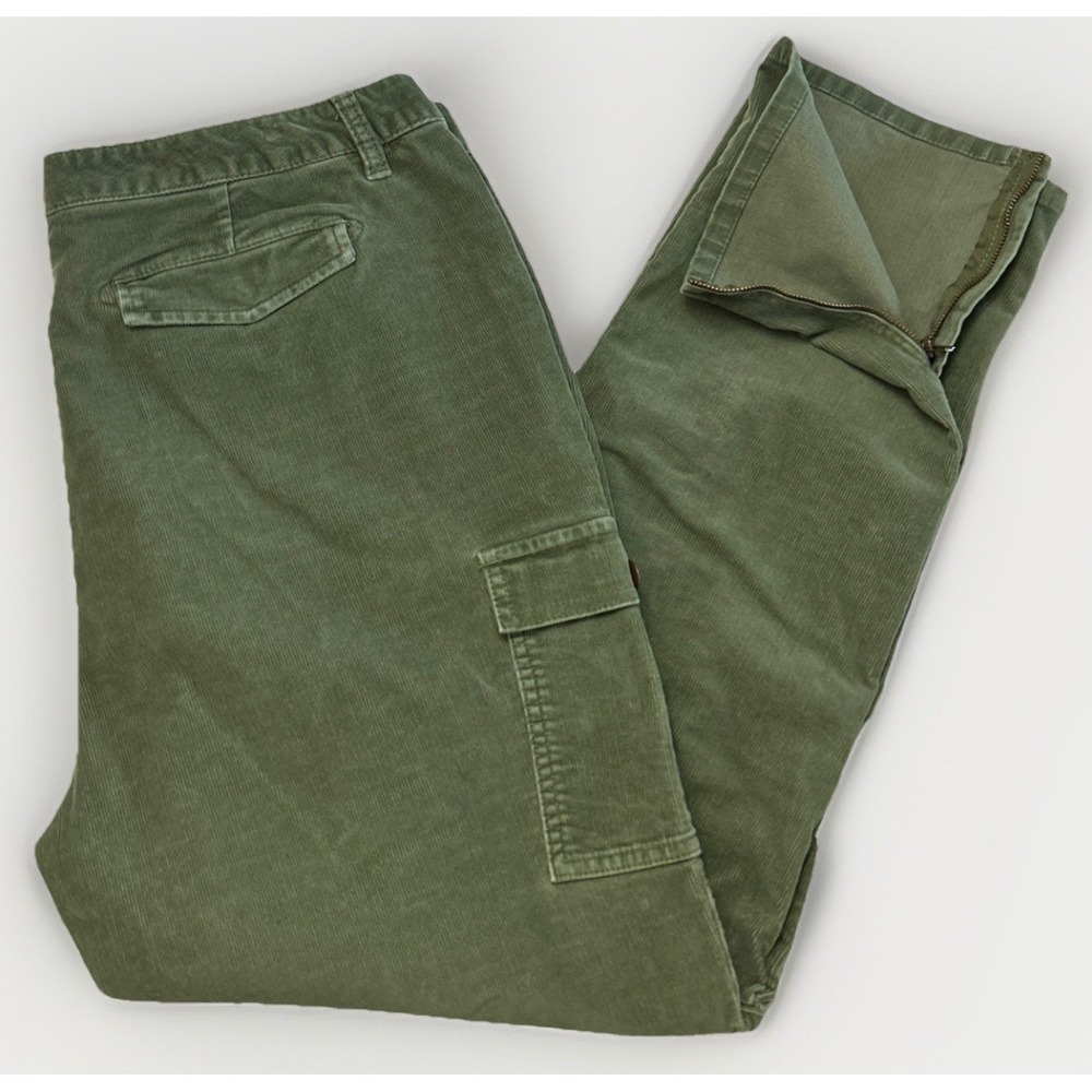 Women's LL Bean Classic Fit Corduroy Cargo Pants Plus Sz 18 No Pilling